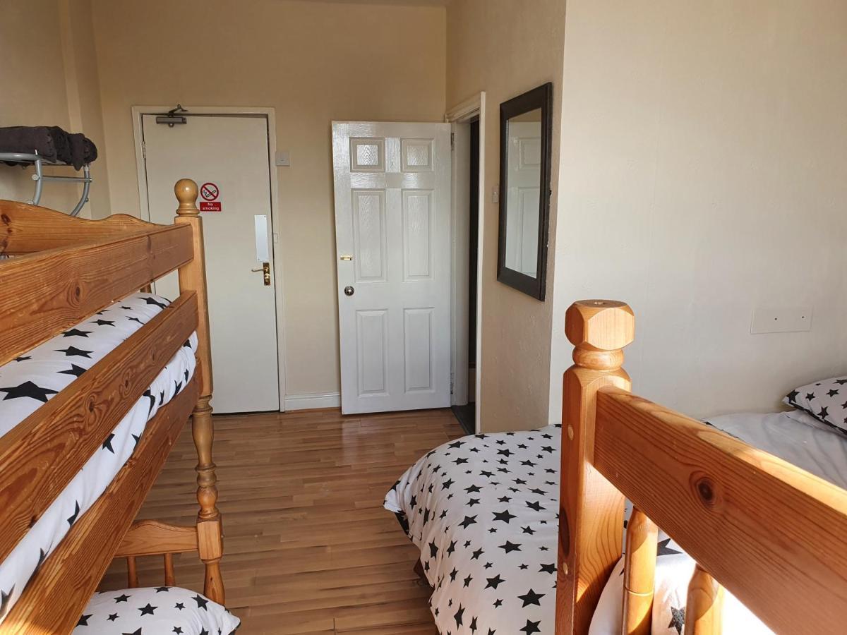 Foxhall Village Guest House Blackpool Exterior photo